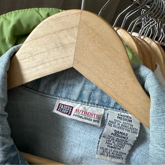 Zip-Up Denim Jacket - Picture 3 of 6